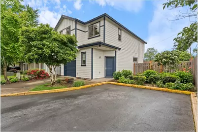 10593 SE 75th Ave, Milwaukie, OR 97222 - Photo 4