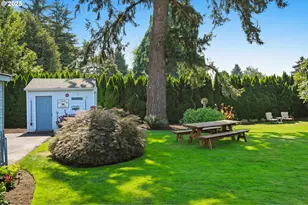 2011 River Loop 1, Eugene, OR 97404 - Photo 44