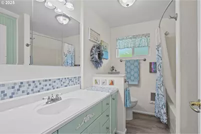 2011 River Loop 1, Eugene, OR 97404 - Photo 40