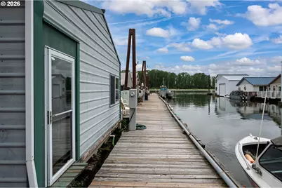 104 S River St #4, Saint Helens, OR 97051 - Photo 4