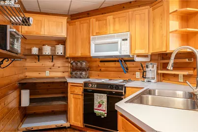 104 S River St #4, Saint Helens, OR 97051 - Photo 8