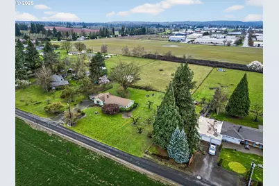 1605 NE Walnut Ave, McMinnville, OR 97128 - Photo 32