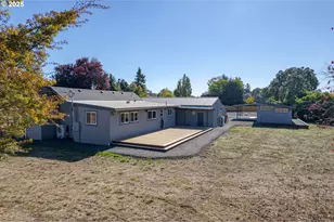 93940 River Rd, Junction City, OR 97448 - Photo 38