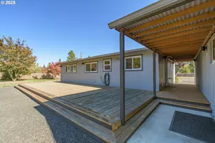 93940 River Rd, Junction City, OR 97448 - Photo 20