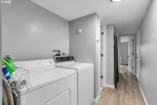 3200 SE Silverleaf Ln, Portland, OR 97267 - Photo 10