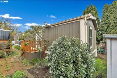 3200 SE Silver Leaf Ln #34, Portland, OR 97267 - Photo 18