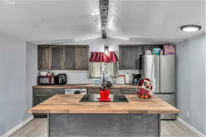 3200 SE Silver Leaf Ln #34, Portland, OR 97267 - Photo 8