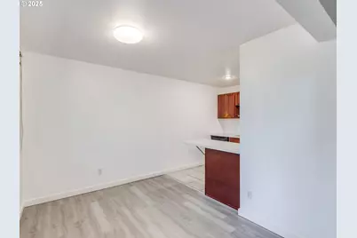 6220 SW Capitol Hwy #7, Portland, OR 97239 - Photo 16