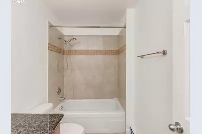 6220 SW Capitol Hwy #7, Portland, OR 97239 - Photo 26