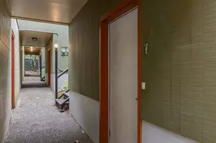 6220 SW Capitol Hwy, Portland, OR 97239 - Photo 2