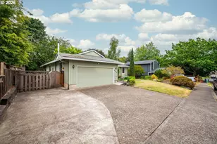 12684 SE Majestic Ln, Happy Valley, OR 97086 - Photo 4