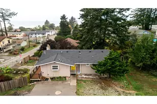 1214 Ransom Ave, Brookings, OR 97415 - Photo 2