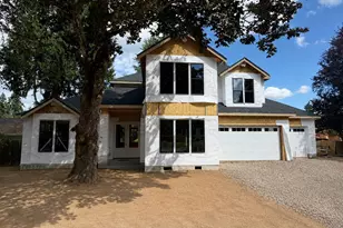 4581 Calaroga Dr, West Linn, OR 97068 - Photo 2