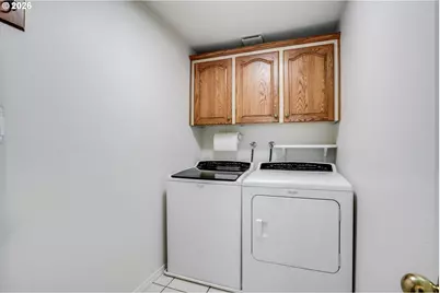 904 NE 196th Ave, Portland, OR 97230 - Photo 18