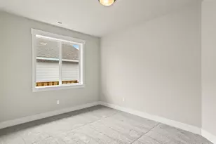 2027 E Otter Loop, La Center, WA 98629 - Photo 2