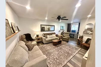 19251 Central Point Rd, Oregon City, OR 97045 - Photo 14