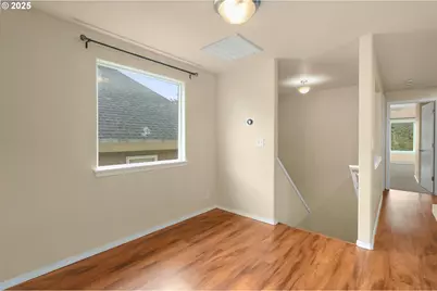 5045 SE 70th Ave, Portland, OR 97206 - Photo 8