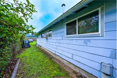 416 Glen Ave, Sutherlin, OR 97479 - Photo 24