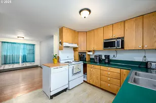 416 Glen Ave, Sutherlin, OR 97479 - Photo 10