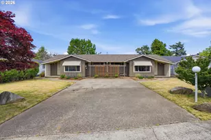 17867 NE Wasco St, Portland, OR 97230 - Photo 2
