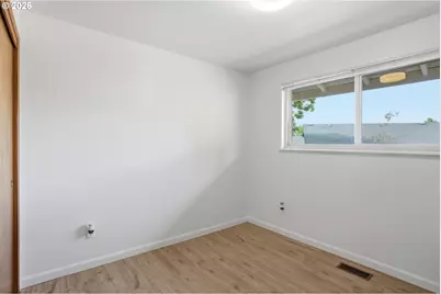 17867 NE Wasco St, Portland, OR 97230 - Photo 38