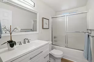 17867 NE Wasco St, Portland, OR 97230 - Photo 22