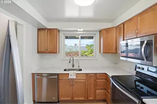 17867 NE Wasco St, Portland, OR 97230 - Photo 34