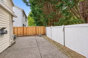 5186 NE Schoeler Cir, Hillsboro, OR 97124 - Photo 28