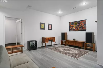 50 SE Avondale Ct, Gresham, OR 97080 - Photo 40