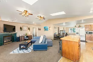 21001 SE Yamhill St, Gresham, OR 97030 - Photo 2