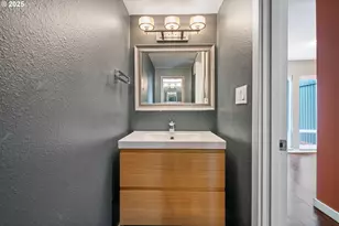 1574 NW Bridgeway Ln, Beaverton, OR 97006 - Photo 8