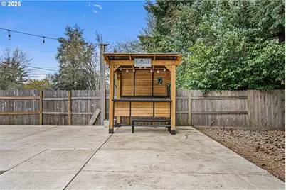 1810 Minda Dr, Eugene, OR 97401 - Photo 32