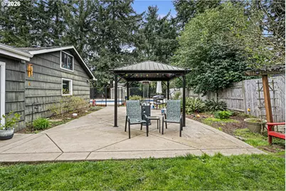 1810 Minda Dr, Eugene, OR 97401 - Photo 30