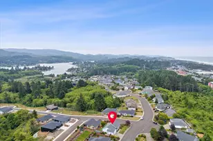 5248 NE Voyage Ave, Lincoln City, OR 97367 - Photo 34