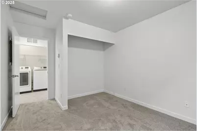 8083 N Leavitt Ave, Portland, OR 97203 - Photo 28