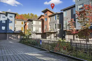 8083 N Leavitt Ave, Portland, OR 97203 - Photo 2