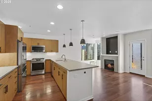 8083 N Leavitt Ave, Portland, OR 97203 - Photo 6