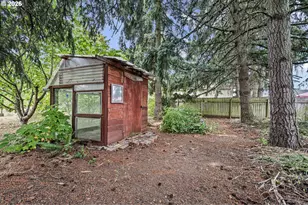 940 W N St, Springfield, OR 97477 - Photo 36