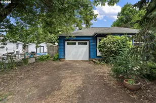 940 W N St, Springfield, OR 97477 - Photo 2