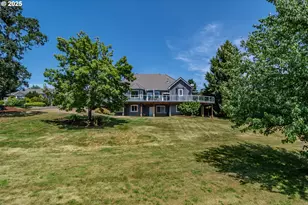 295 Fairway Village Ln, Roseburg, OR 97471 - Photo 38