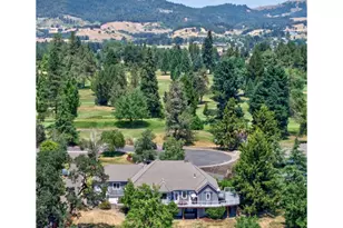 295 Fairway Village Ln, Roseburg, OR 97471 - Photo 48