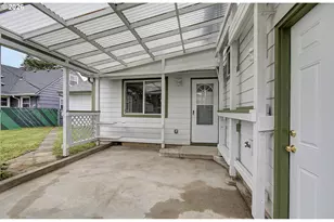 9234 SE Salmon St, Portland, OR 97216 - Photo 38