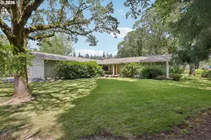 17605 SW Pheasant Ln, Beaverton, OR 97003 - Photo 2
