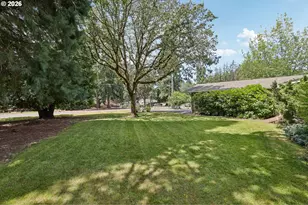 17605 SW Pheasant Ln, Beaverton, OR 97003 - Photo 38