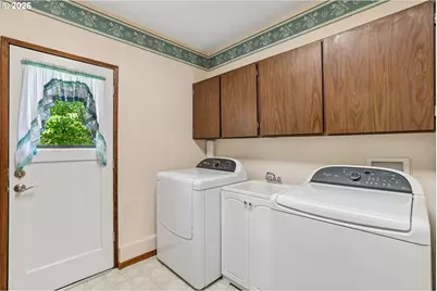 17605 SW Pheasant Ln, Beaverton, OR 97003 - Photo 34