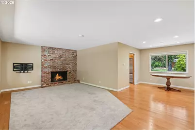 17605 SW Pheasant Ln, Beaverton, OR 97003 - Photo 8