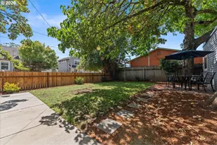 2245 SE 47th Ave, Portland, OR 97215 - Photo 44