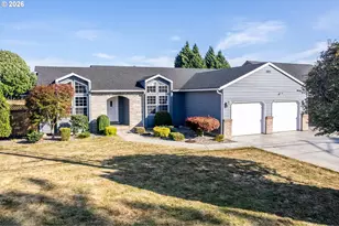 2360 38th Ave, Longview, WA 98632 - Photo 2
