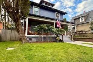 215 NE 30th, Portland, OR 97232 - Photo 2