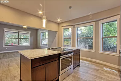 215 NE 30th, Portland, OR 97232 - Photo 6